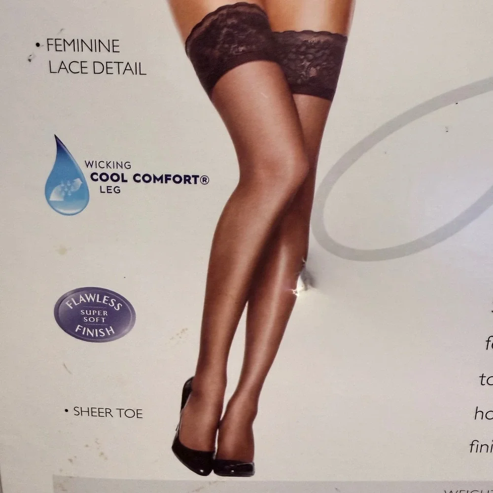 Hanes Silk Reflections Lace Top Thigh Highs AB‎ Barely Black Cool Comfort New
